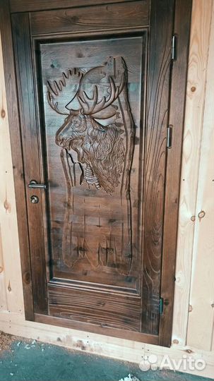 Резные двери