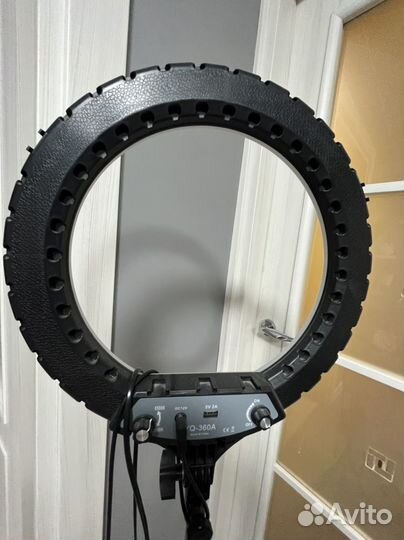 Кольцевая лампа со штативом 36 см