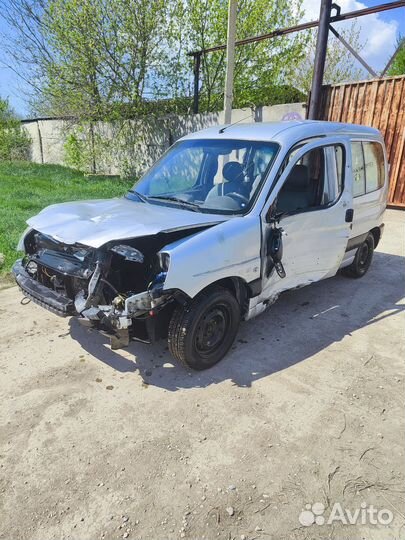 В разборе Citroen Berlingo 1.4 MT, 2007г