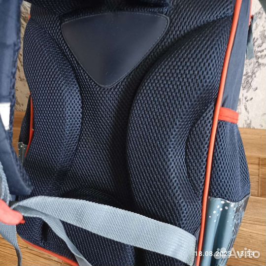 Школьный рюкзак