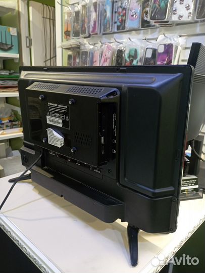 LED-телевизор Thomson T22D16DF-01B б/у