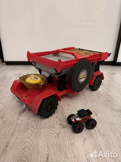 Hot wheels трек Monster trucks