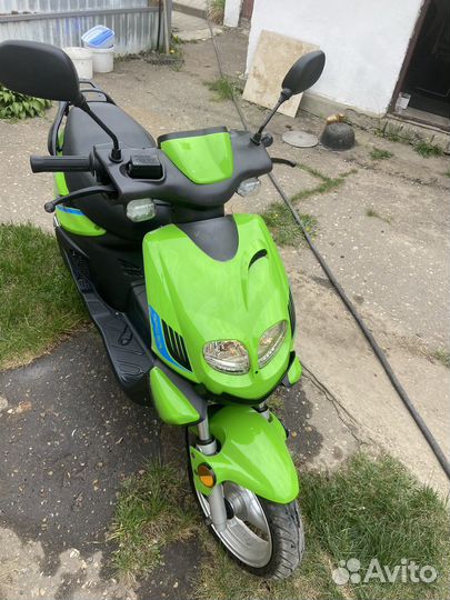 Скутер Рейсер 50 куб