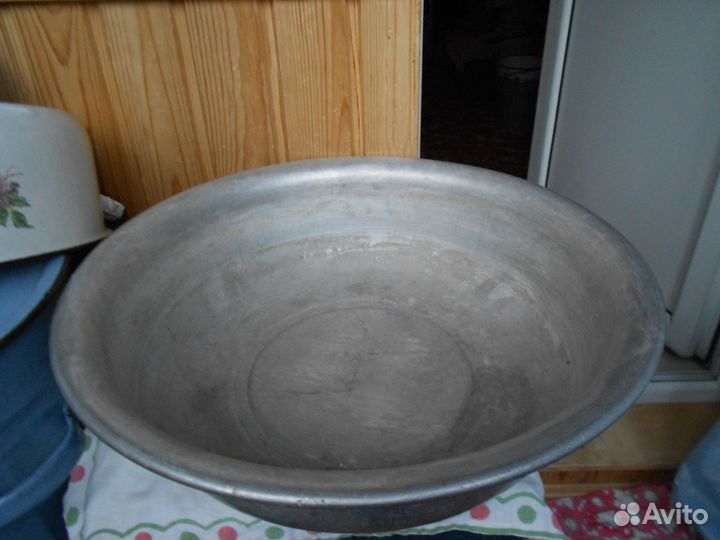 Алюминиевый тазик