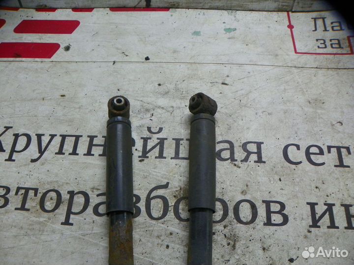 Амортизатор задний Nissan Qashqai