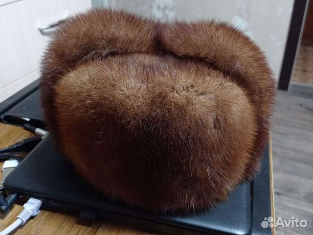 Женская шапка