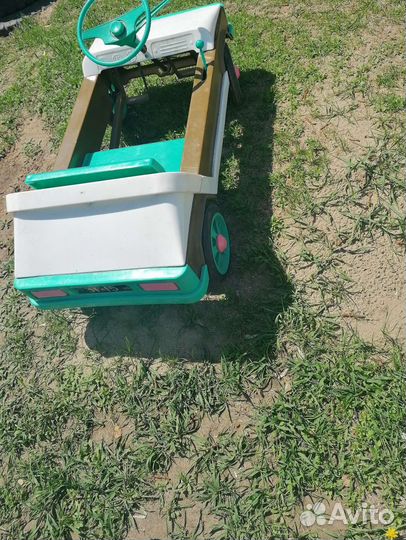 Детский педальный автомобиль СССР