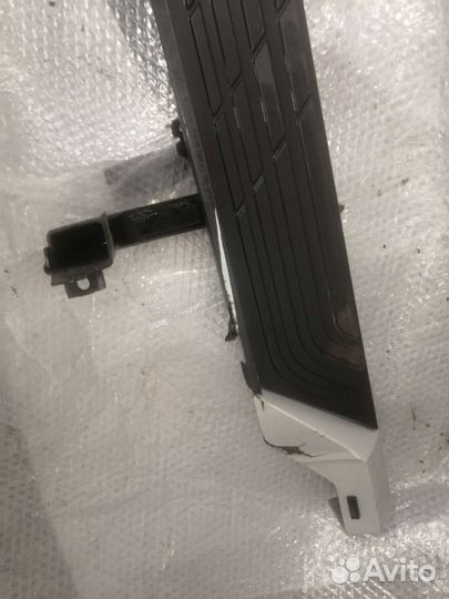 Подножки оригинал паджеро 4