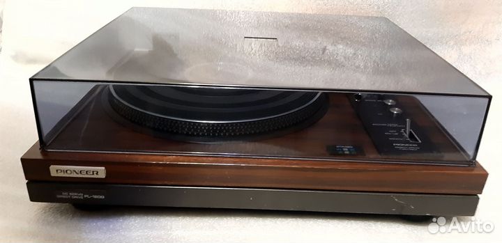 Проигрыватель пластинок Pioneer PL - 1200 видео