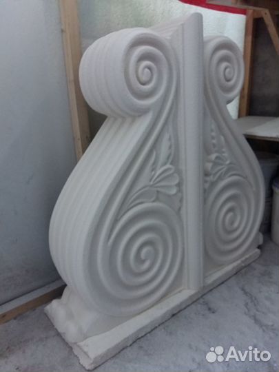 Фасадная лепнина из пенопласта. Кронштейн для фаса