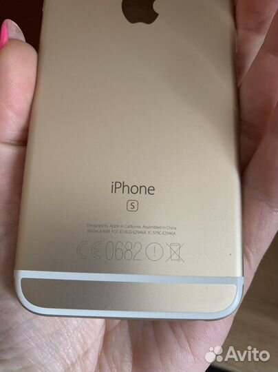 Телефон iPhone 6s plus