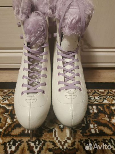 Коньки размер 42