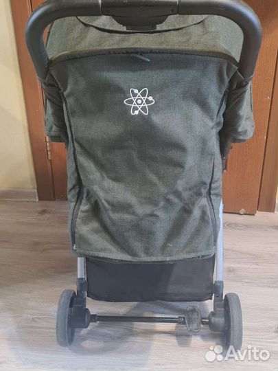 Прогулочная коляска Oyster atom
