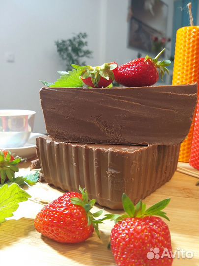 Шоколад с цельным фундуком 1кг