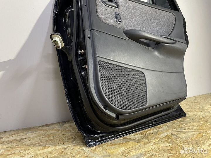 Mazda Capella Дверь задняя правая