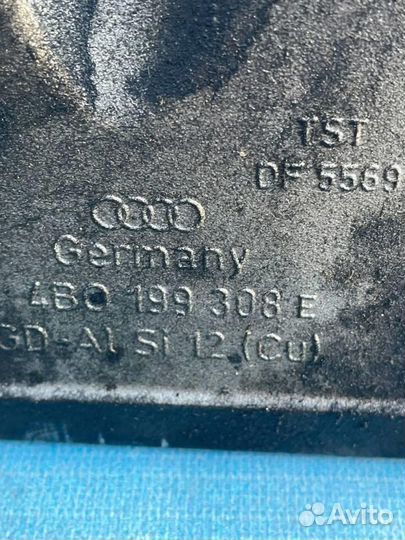 Кронштейн двигателя 4B0199308E