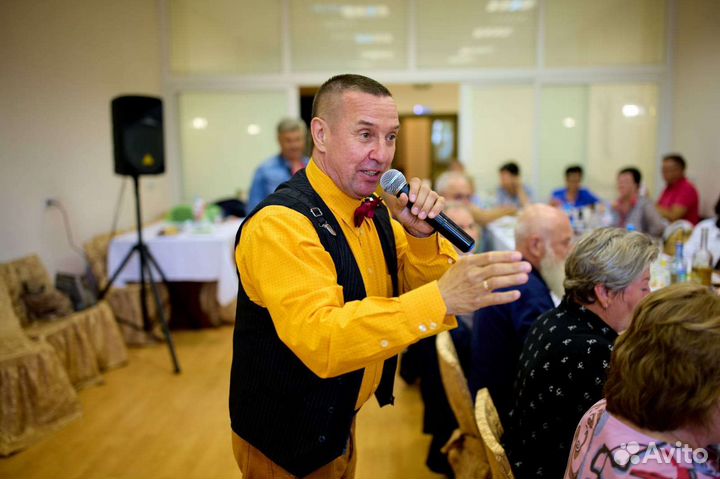 Ведущий. Певец. Музыкант