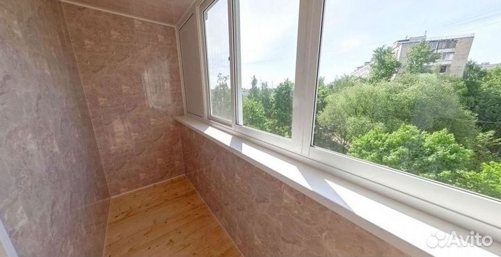 Пластиковый балкон с установкой