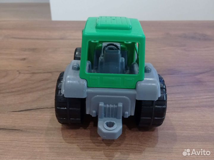 Детский трактор