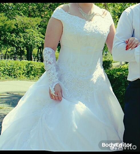 Свадебное платье