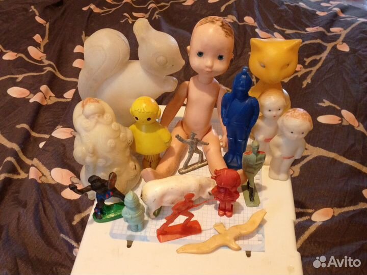 Солдатики и куклы