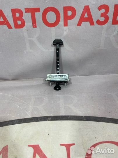 Ограничитель двери задний левый Land Rover