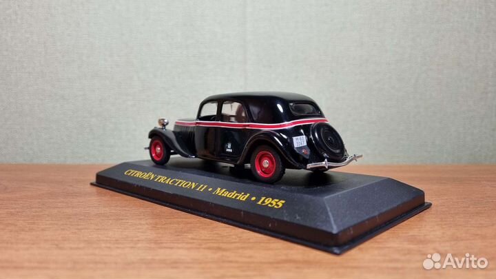 Модель Citroën Traction 11