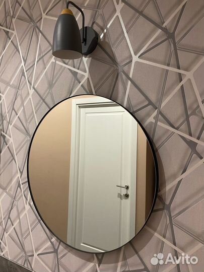 Зеркало настенное круглое в раме 80 см