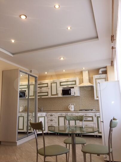 2-к. квартира, 55 м², 3/6 эт.