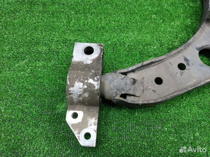 Рычаг передний левый Volkswagen Golf 6 2010