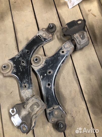 Рычаги правый и левый нижние фрилендер2
