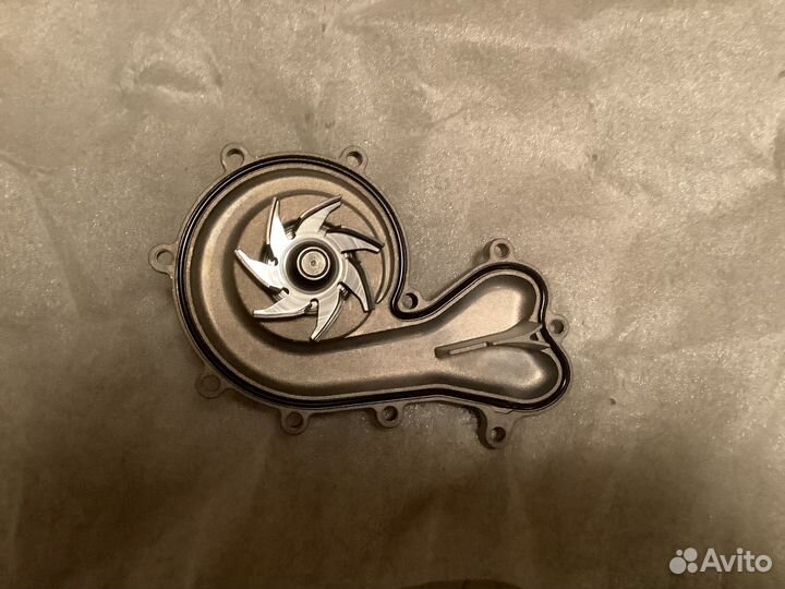 Помпа водяная (насос охлаждения ) VAG 059121008J