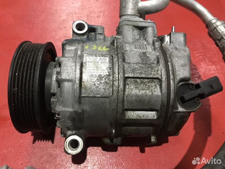 Компрессор кондиционера Skoda Octavia 2 A5 CAV