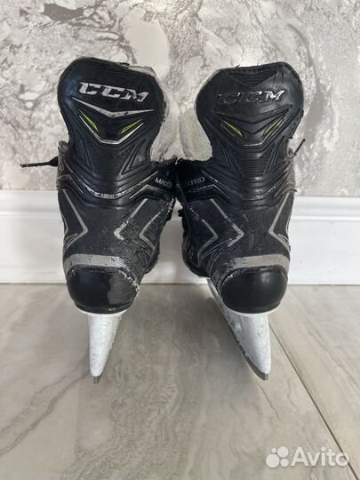 Хоккейные коньки CCM max pro