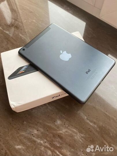 Планшет Apple iPad mini 16Gb Wi-Fi iPad mini
