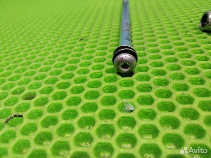 Ось колеса на 3х колёсный велосипед