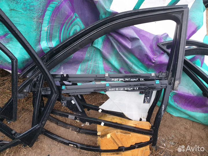 Рамка стекла двери Audi A4 b5 ауди а4 б5 рама в5