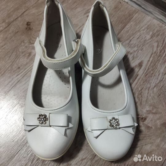 Туфли для девочки размер 33