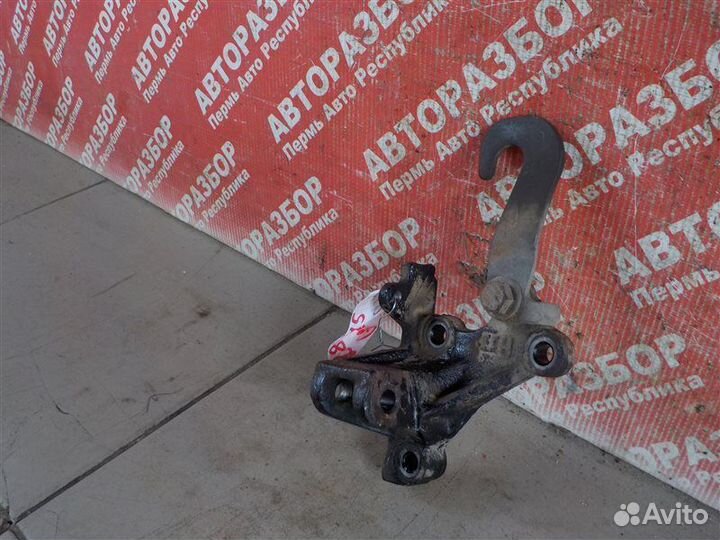 Кронштейн генератора Geely Mk LG1 MR479QA 2008