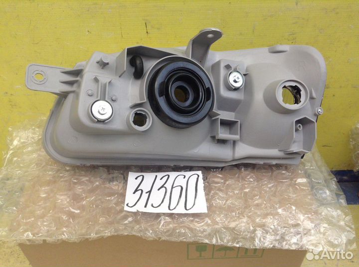 Hyundai Accent Фара Правая и Левая Галоген