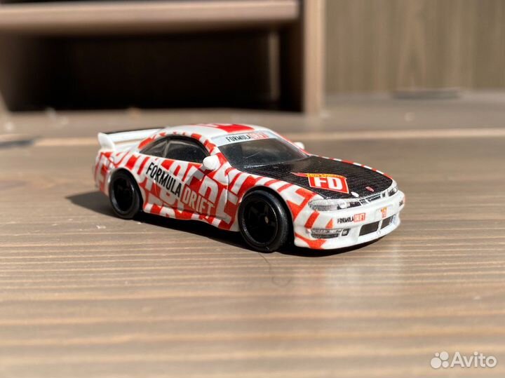 Hot Wheels Premium: Nissan Silvia S14