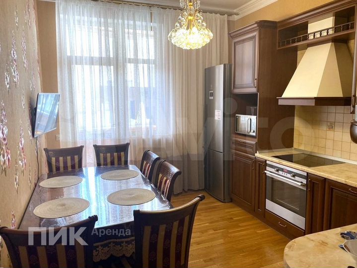 2-к. квартира, 98,6 м², 12/18 эт.