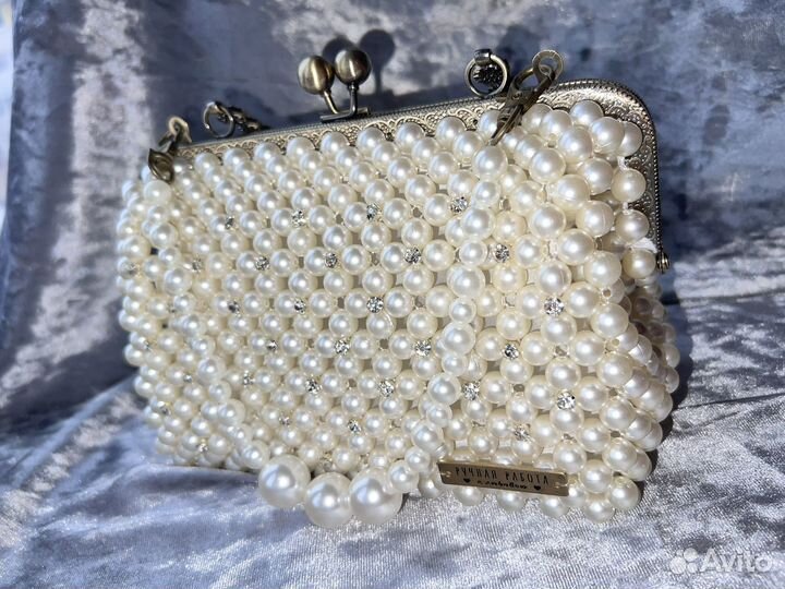 Сумочки и аксессуары из бусин