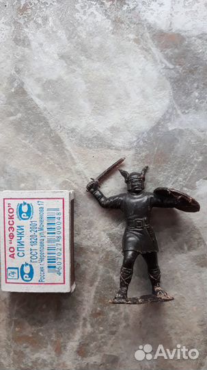 Набор солдатиков СССР, викинги (3 шт.)