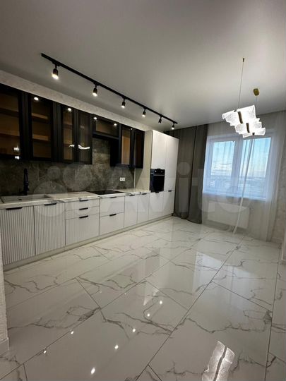 3-к. квартира, 84,2 м², 21/22 эт.