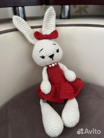 Вязаный Заяц ручной работы