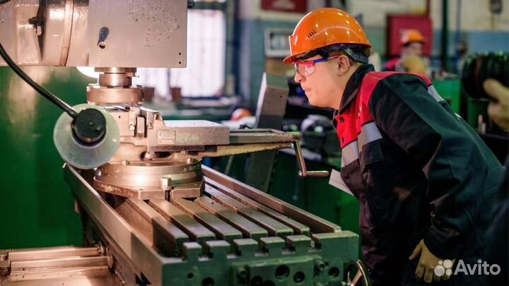 Фрезеровщик на универсальное оборудование