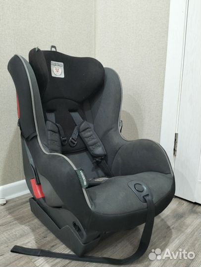 Детское автокреслоот 9-18 кг Peg-Perego