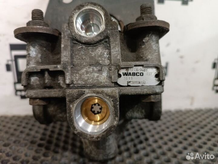 Клапан ускорительный Man Tgx