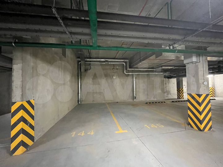 Машиноместо, 13 м²